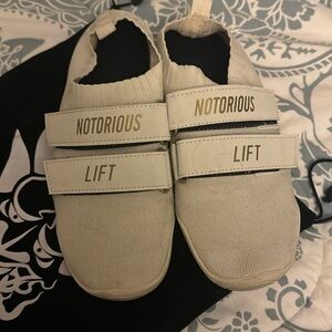 Notorious Lift Lifting Slippers Size 38